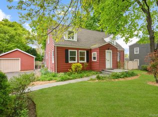 925 Old Post Road, Mamaroneck, NY 10543