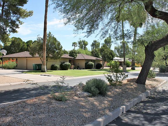 2nd image of 202 W Alegre Dr