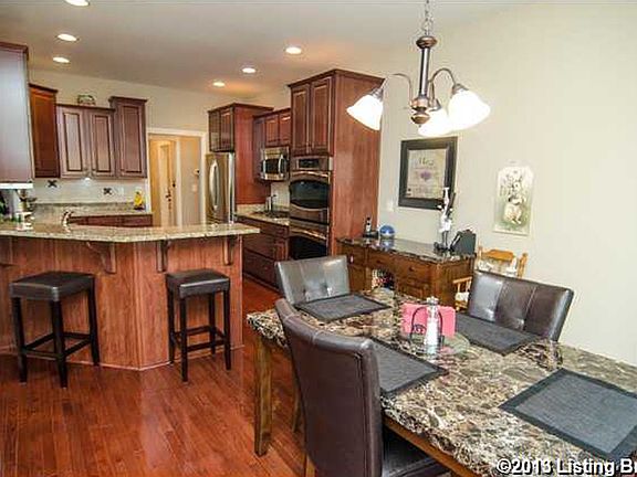 Eat in kitchen view
