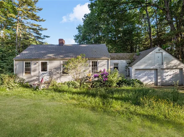 841 Plainfield Pike, Coventry, RI 02827