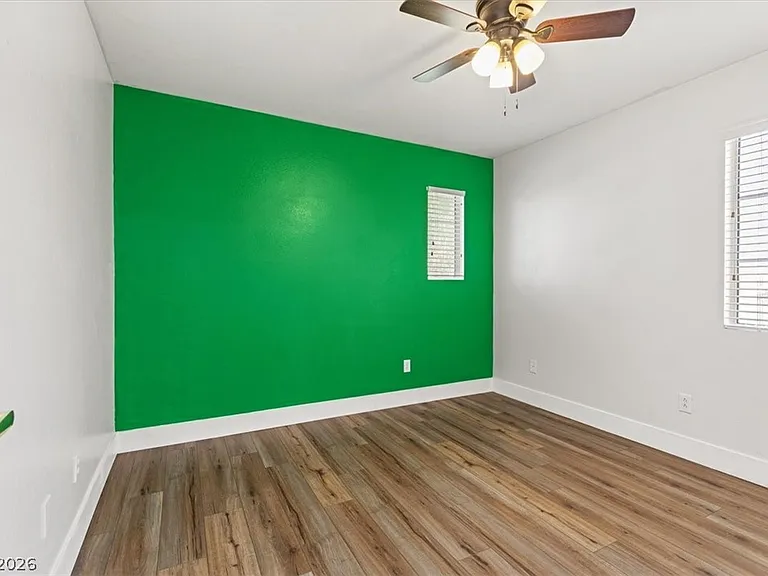 4905 Pounding Surf Ave — Photo 24