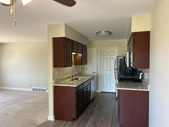 3rd image of 1305 S River St #55