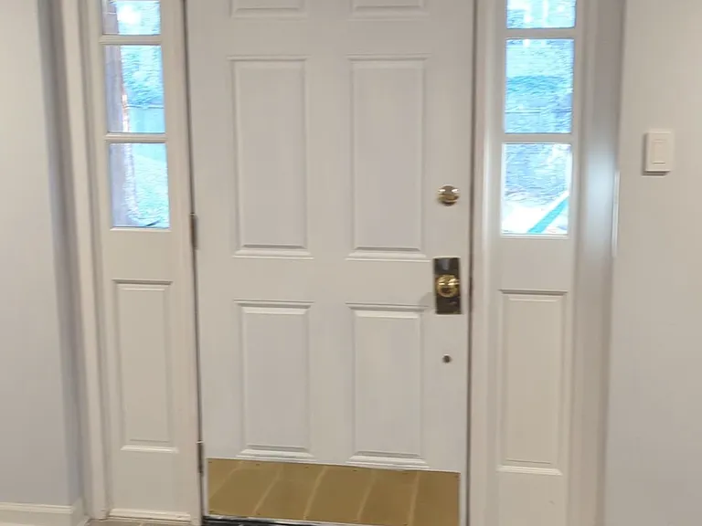 Richview Ct — Photo 8