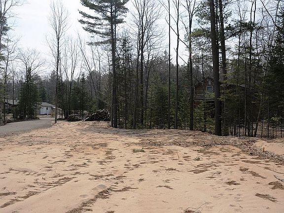 4th image of 6409 Huron Shore Rd