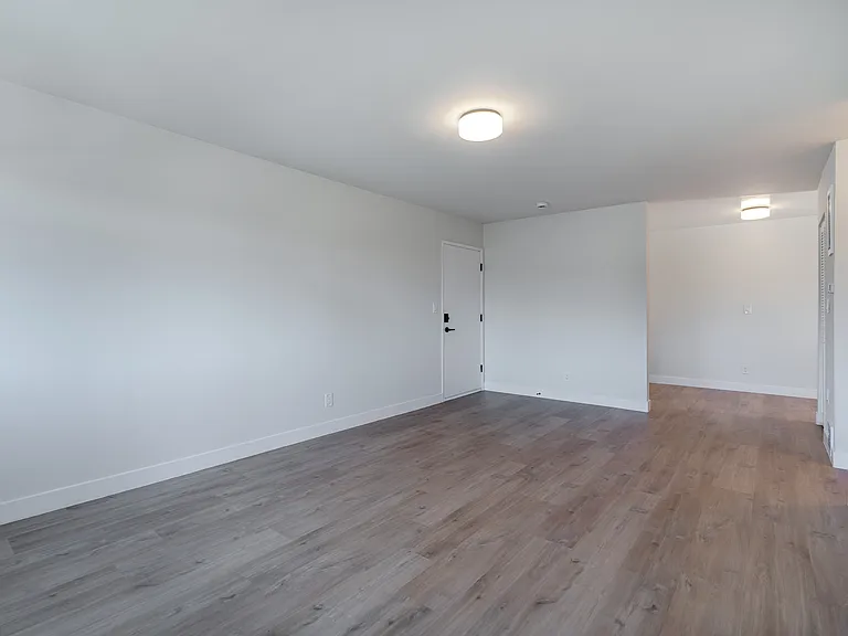 2622 S Hobart Blvd #14 — Photo 8