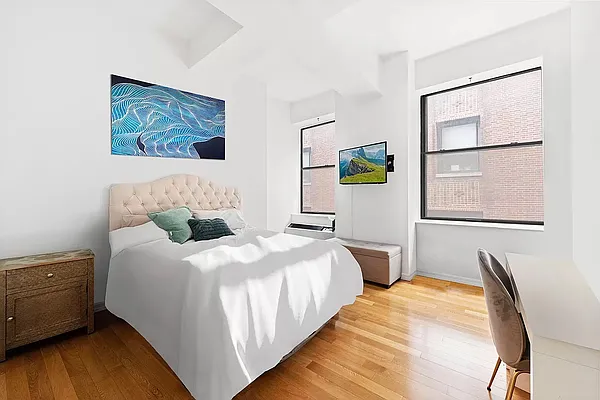Rented by Compass | media 18