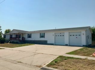 911 E 13th St, Kearney, NE 68847