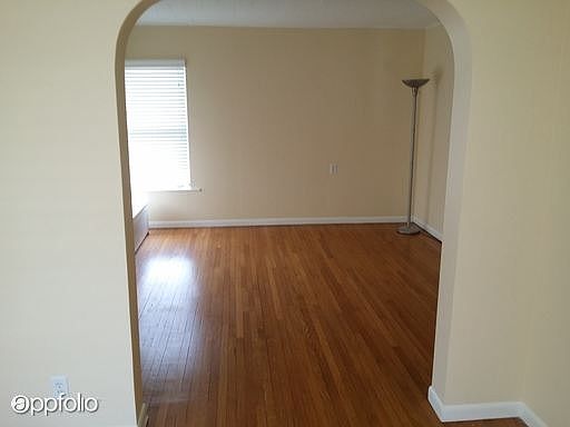 4th image of 921 Home Ave