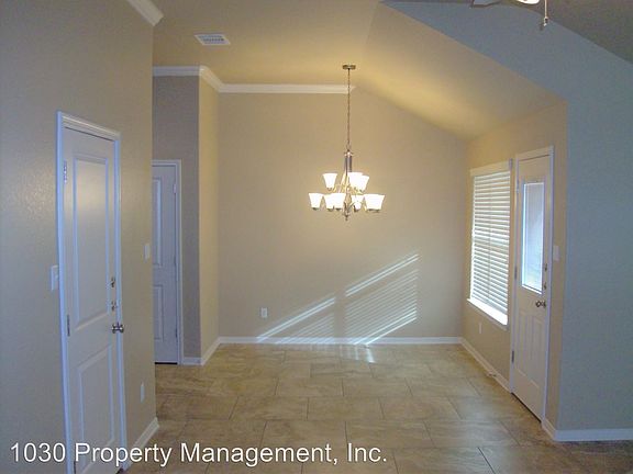 3rd image of 4504 Passion Flower Blvd APT B