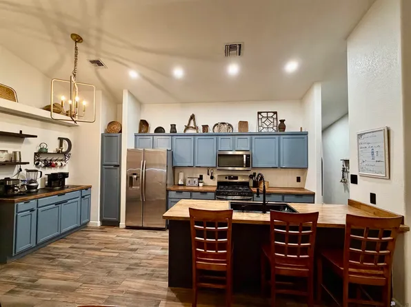 11137 E 27th St, Yuma, AZ 85367