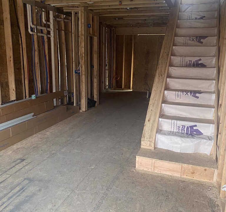 2nd image of 403 W Hewson St