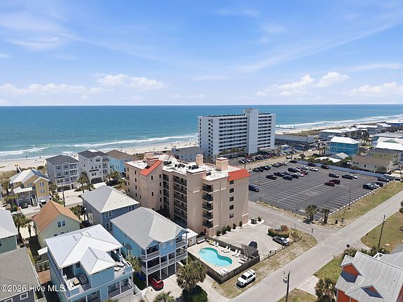 4th image of 1518 S Lake Park Boulevard #4b