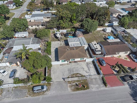 5th image of 905 Atlantic Ave