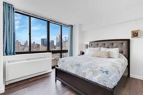 Rented by Cooper & Cooper Real Estate | media 5