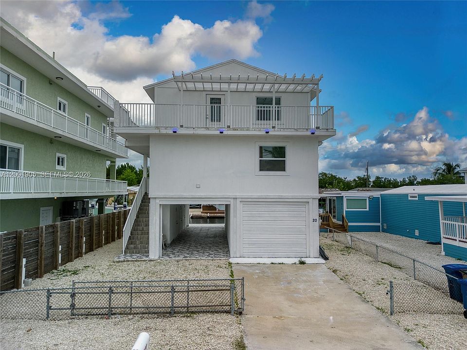 1st image of 20 Eagle Dr