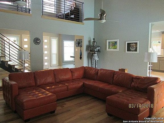 4th image of 1715 Royal Crescent St