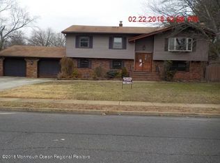 71 Sunnyside Rd, Howell, NJ 07731