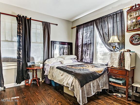 5th image of 860 Ontario St
