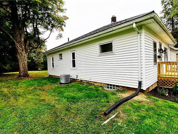 4th image of 235 Meadowbrook Ave
