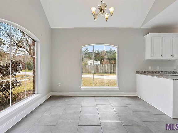 5th image of 32431 Brandywood Dr
