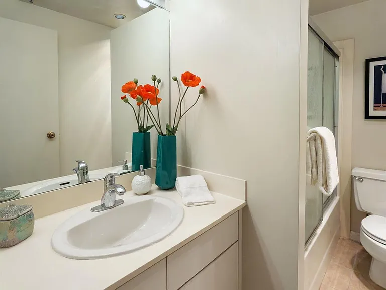 601 Van Ness Ave #411 — Photo 16