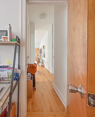 5th image of 261 W 21st St #28