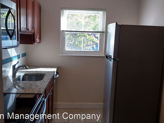 2nd image of 630 47th St #B