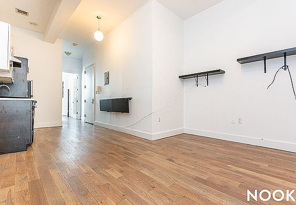 2nd image of 186 Stockholm St APT 1R