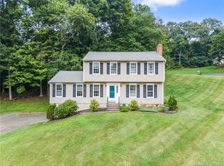71 Big Horn Rd, Shelton, CT 06484
