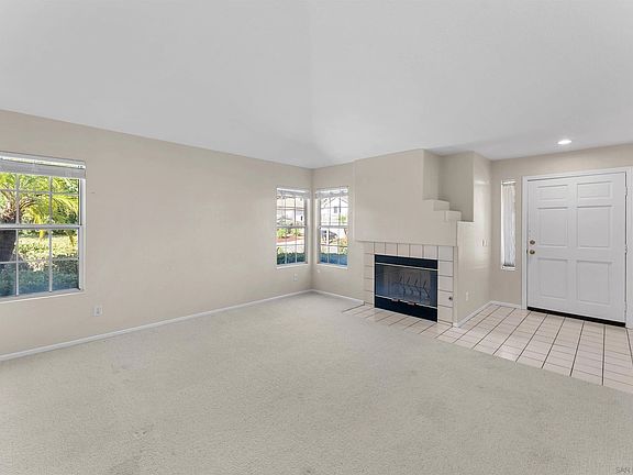 4th image of 2450 Eastridge Loop