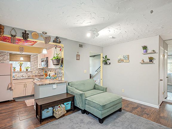 5th image of 7126 N 19th Ave Unit 186