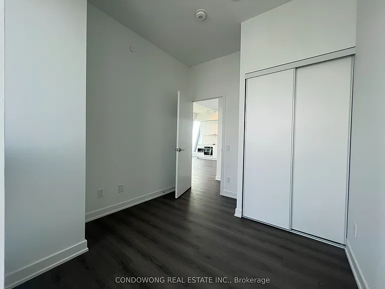 8 Wellesley St W #6006 — Photo 13