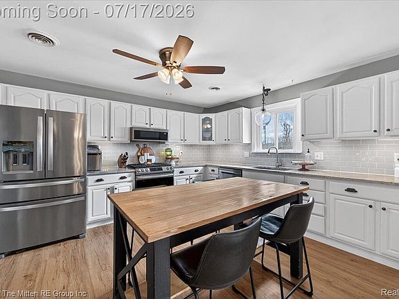 4th image of 48188 Harris Rd