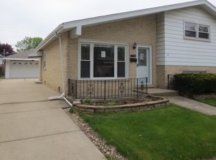 26 51st Ave, Bellwood, IL 60104