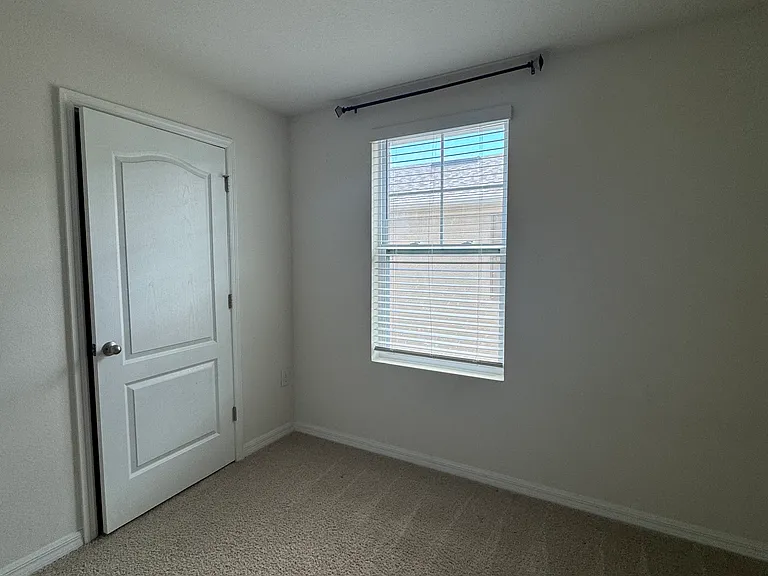 1606 Pham Dr — Photo 13