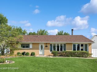 400 Audubon Rd, Streamwood, IL 60107