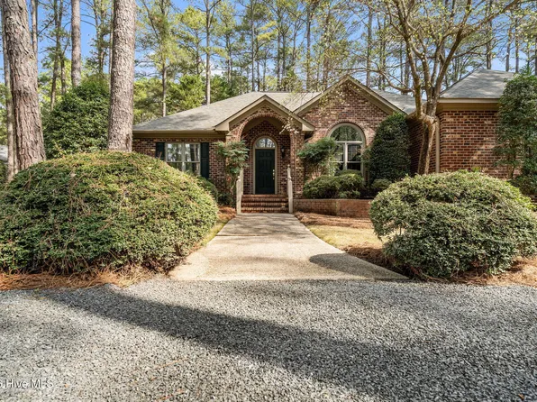 12 Tayport Court, Pinehurst, NC 28374