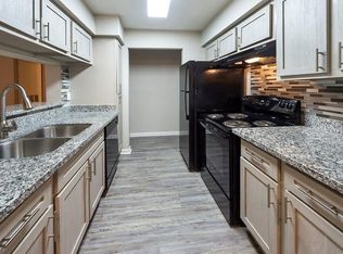 15603 Gulf Fwy APT 711, Webster, TX 77598