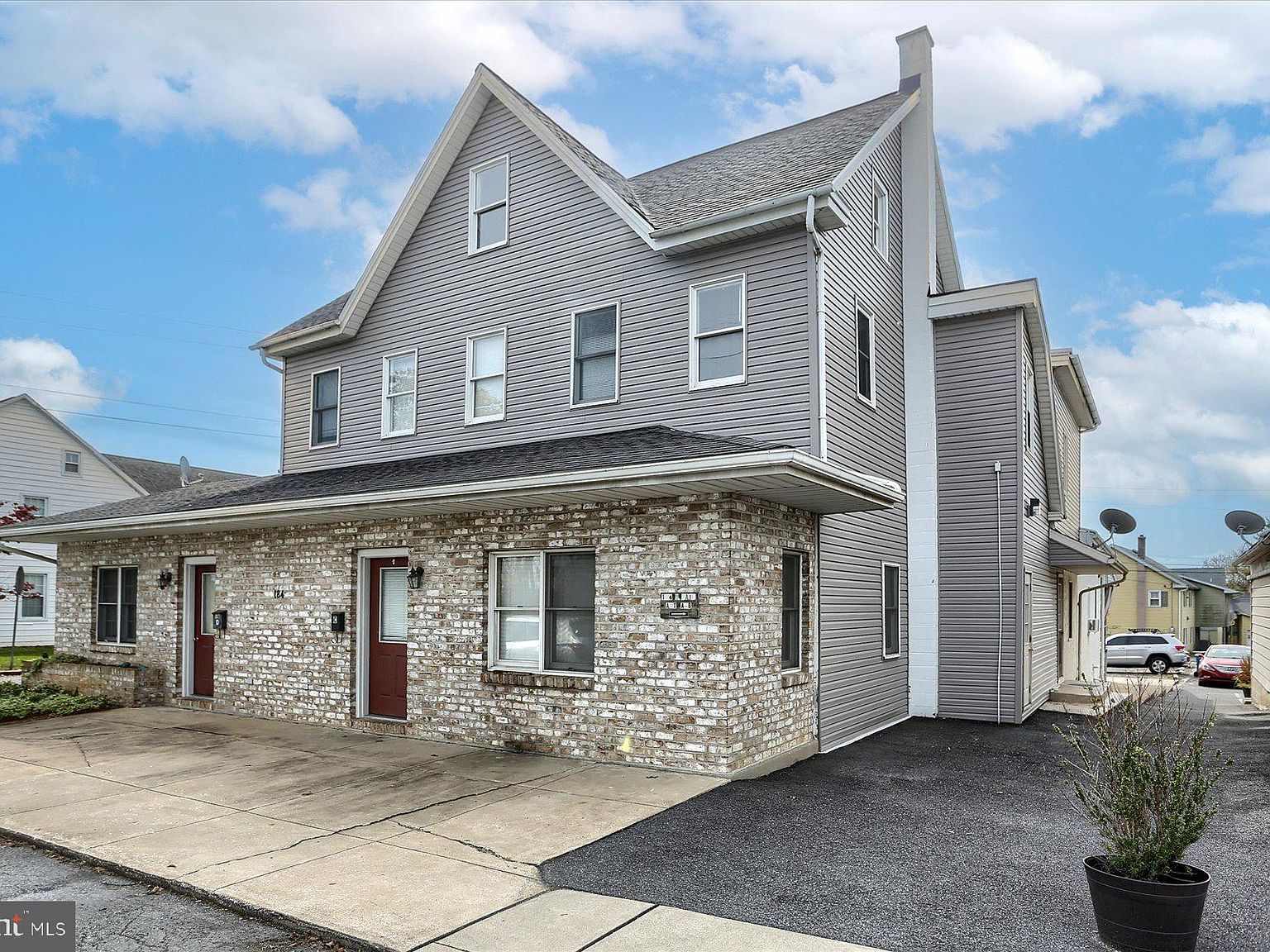 184 W Main St, Landisville, PA 17538 Zillow