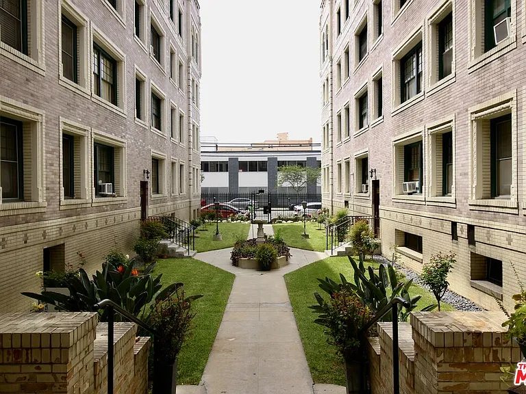 2121 James M Wood Blvd #310 — Photo 25