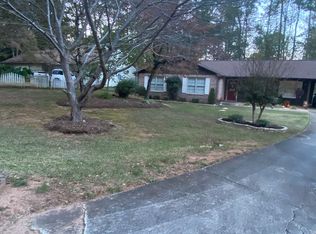 10 Log Ct, Newnan, GA 30265