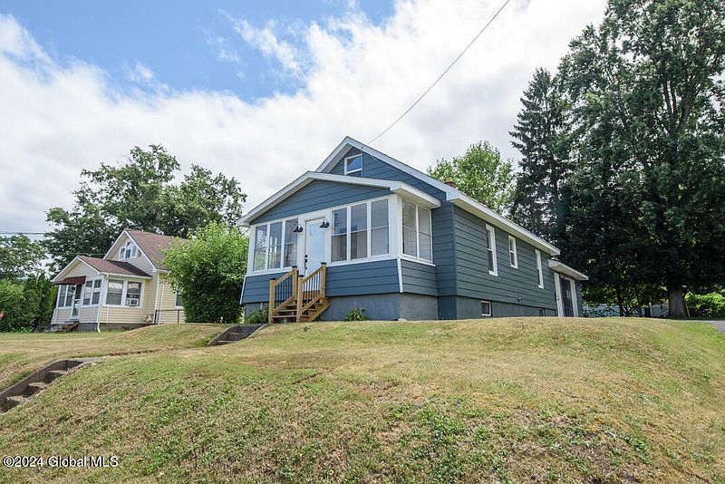 2nd image of 383 Vley Road