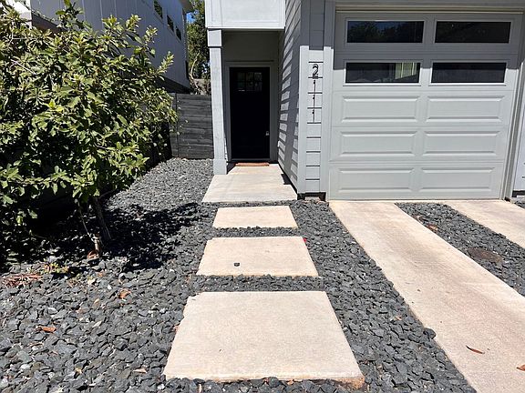 2nd image of 2111 Schley Ave