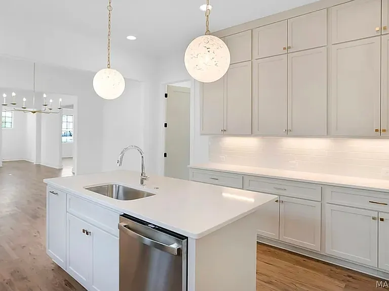 8322 Conduit St — Photo 11