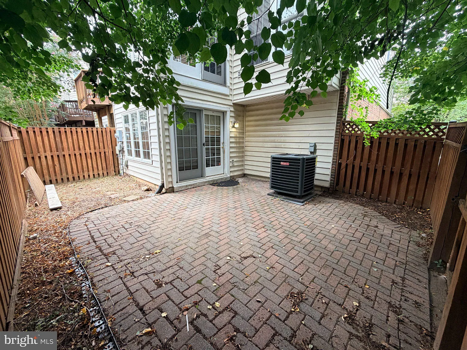 3 bed, 3.5 bath, 1784 sqft, $3,300 — Photo 4