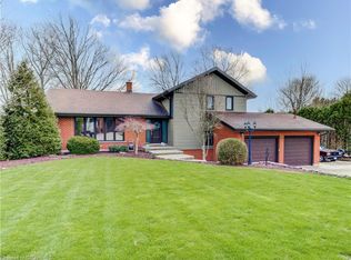 11 Robin St, South West Oxford, ON N4S7V6