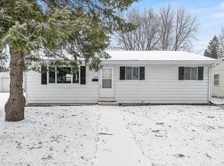 119 E Dresser Rd, Dekalb, IL 60115