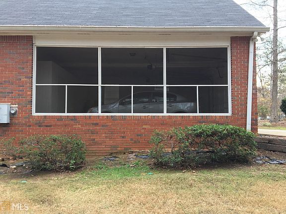 2nd image of 5 Heritage Dr