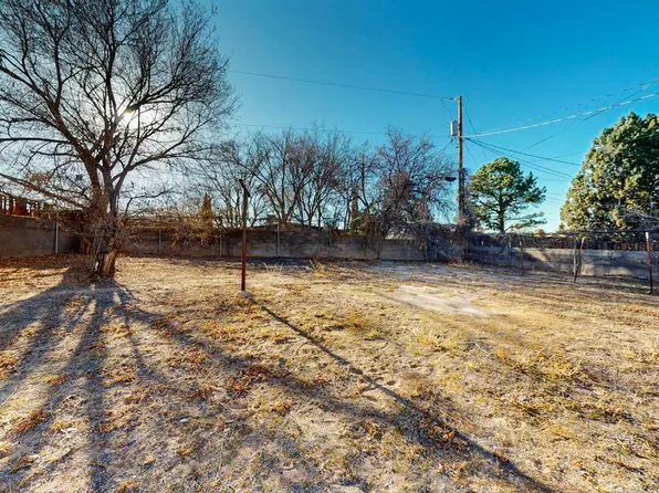 1901 Bryn Mawr Pl NE, Albuquerque, NM 87106