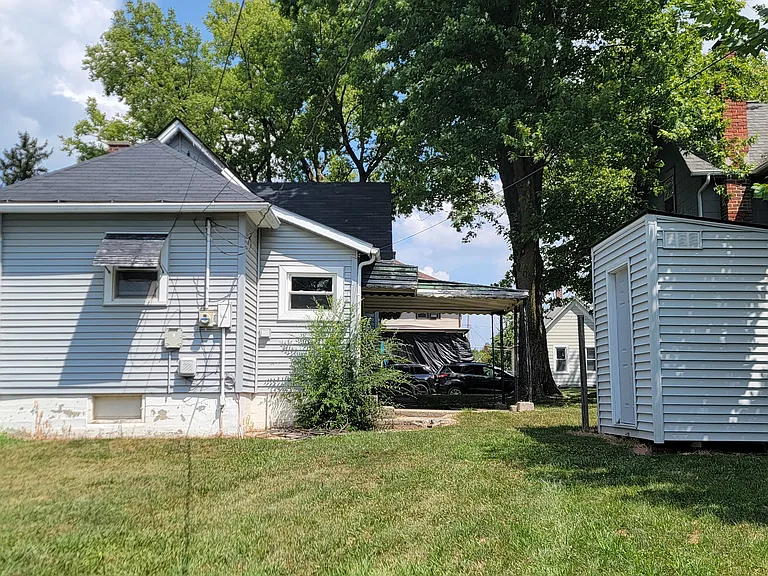 1641 Howell St — Photo 5